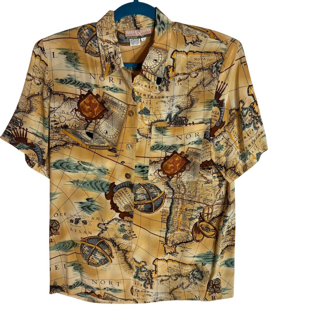 Vintage Avery Quinn Silk Shirt and Shorts Outfit Women's Size 6 Travel Vacation
